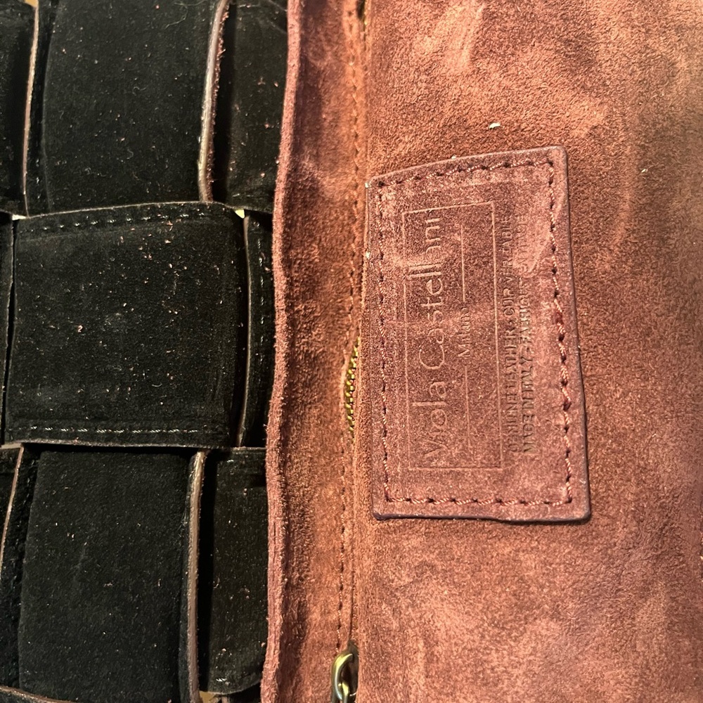 VIOLA CASTELLANI Bordo Suede
Padded Woven Crossbody Made In
Italy NWT Burgundy - Picture 7 of 7